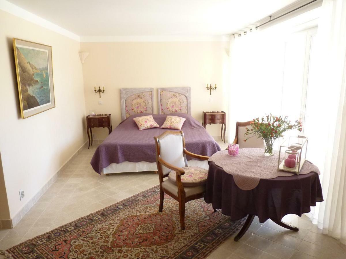 La Royante Bed & Breakfast Aubagne Exterior photo